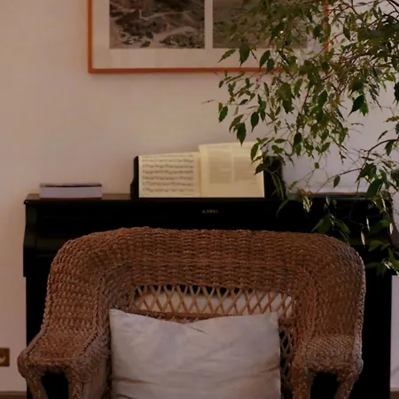 Comme Dans Maison Au Milieu Du 5eme 파리