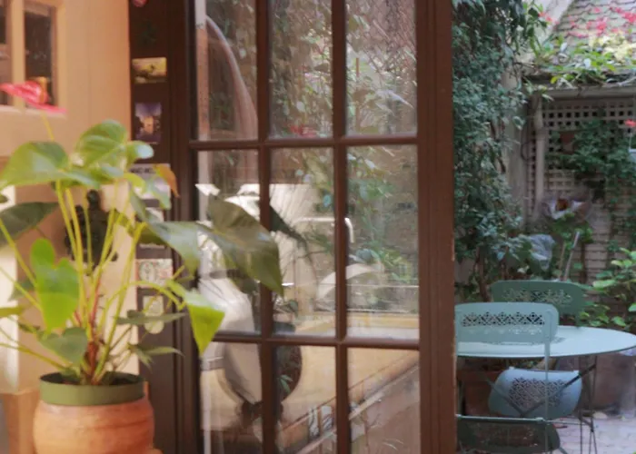 아파트 Comme Dans Maison Au Milieu Du 5eme *